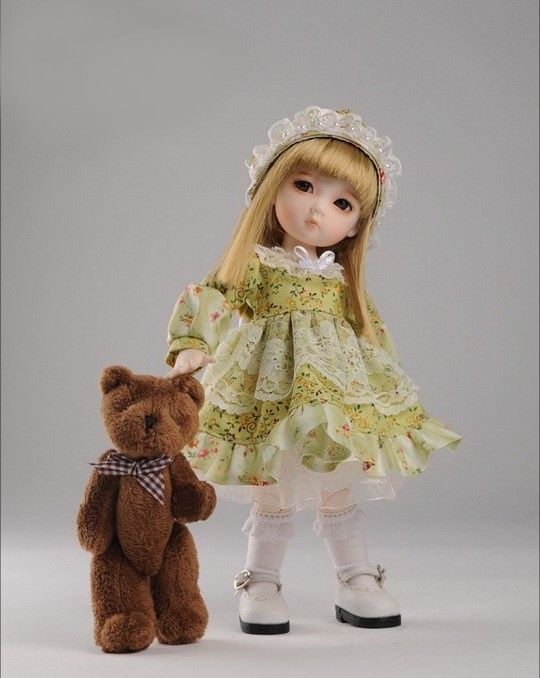 Комплект одежды для БЖД кукол Dollmore Spring Song Dress Set (зеленый, для кукол 26 см)  #1