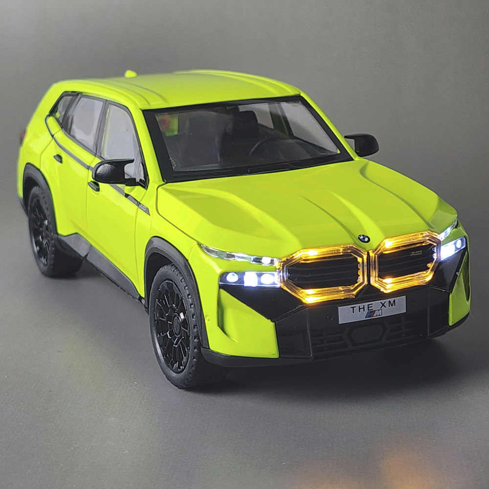 Машинка инерционная BMW XM металлическая модель 1:24 БМВ ХМ внедорожник желтый неон 21см, со светом и #1