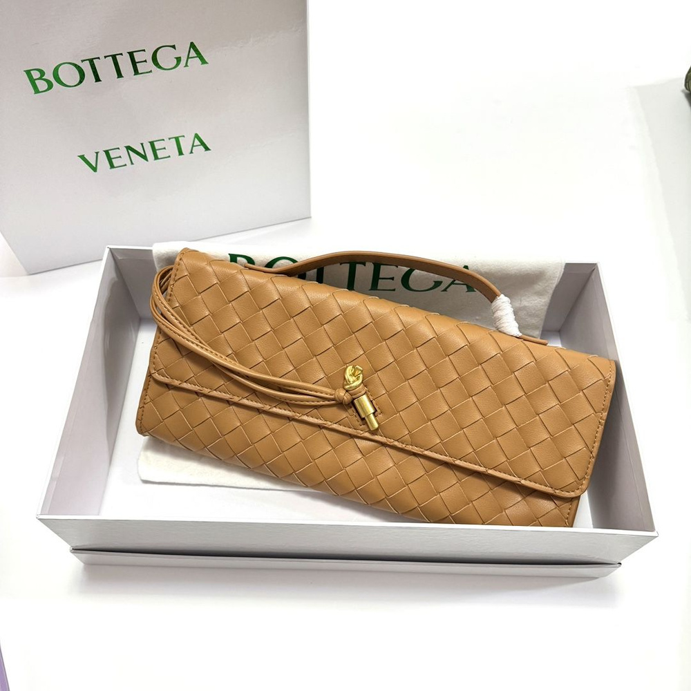 BOTTEGA VENETA Клатч #1