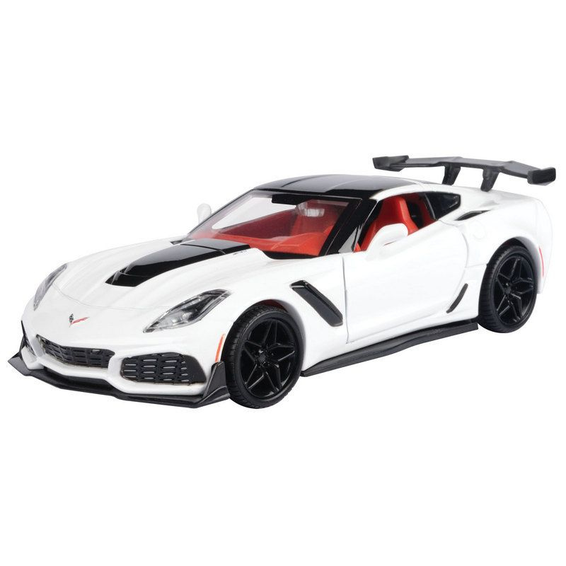 Машинка коллекционная Motormax Chevrolet Corvette ZR1 2019, 1:24 #1