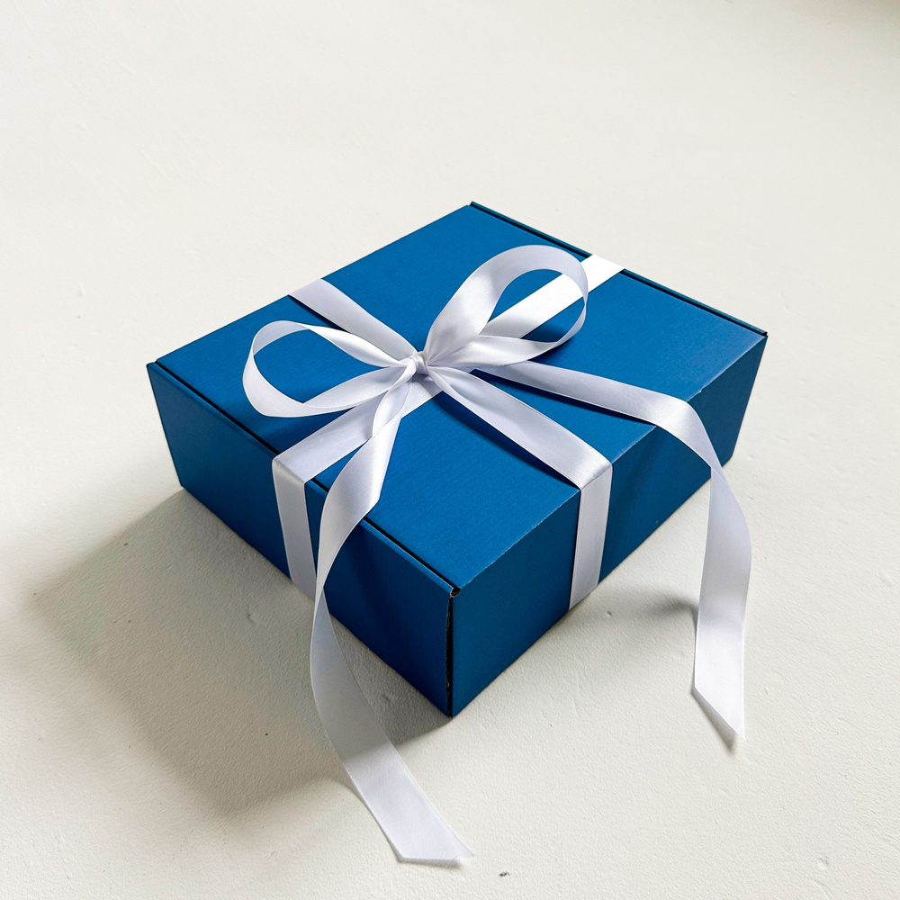 Подарочная коробка GILEV 27х25х10см синяя с наполнителем и белой лентой  #1