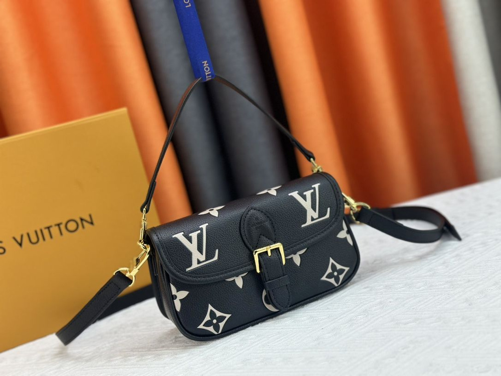 Louis Vuitton Сумка на плечо кросс-боди #1