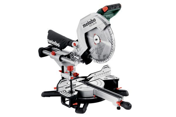 Торцовочная пила с протяжкой Metabo KGS 305 M (613305000) #1