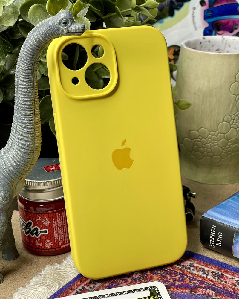 Силиконовый чехол на iPhone 15 с защитой камер, противоударный / Silicone Case iPhone 15 Yellow  #1