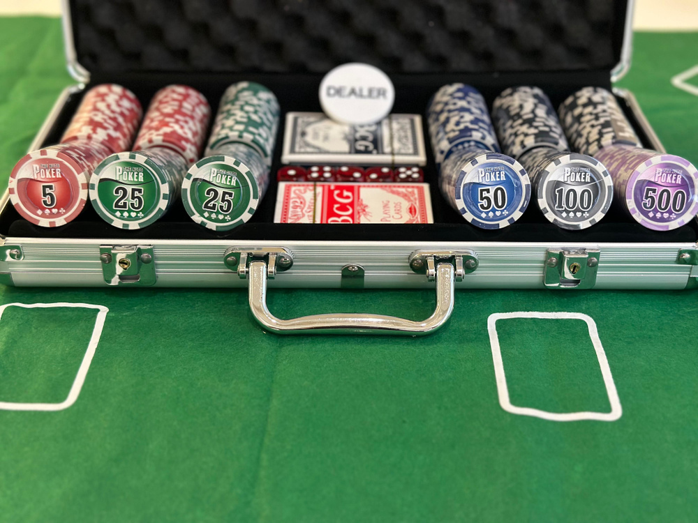 Набор для покера на 300 фишек 11,5 гр. с номиналом, в кейсе, 2 колоды карт, фишка дилера  #1