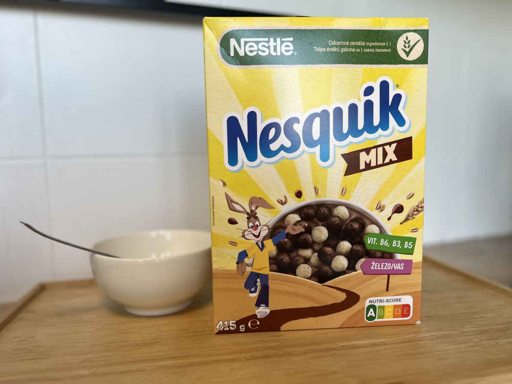 Готовый завтрак Nesquik шоколадные шарики DUO MIX 415 гр / Готовый завтрак Несквик  #1