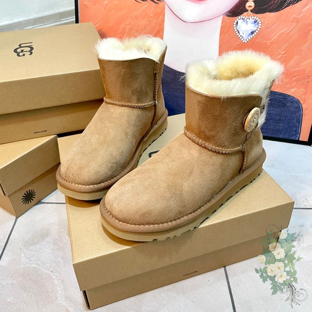 Ботинки UGG #1