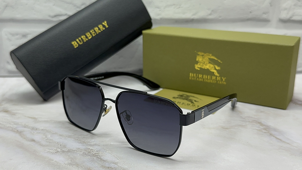 Солнцезащитные очки Burberry #1