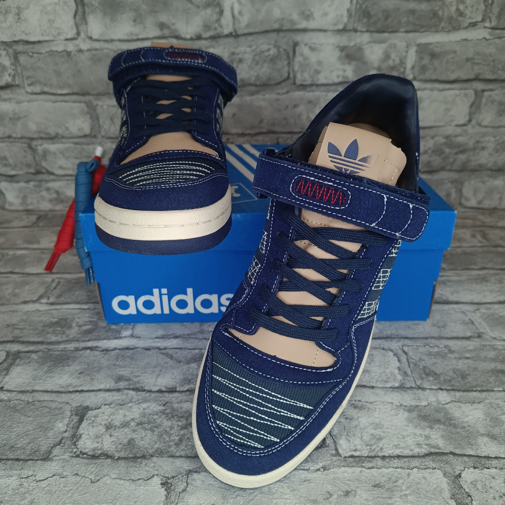 Кроссовки adidas #1