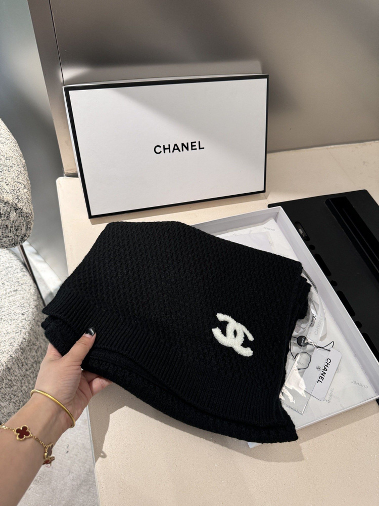 Chanel Палантин #1