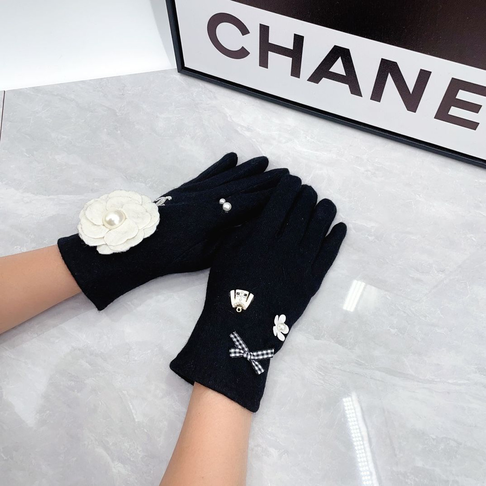 Перчатки Chanel #1