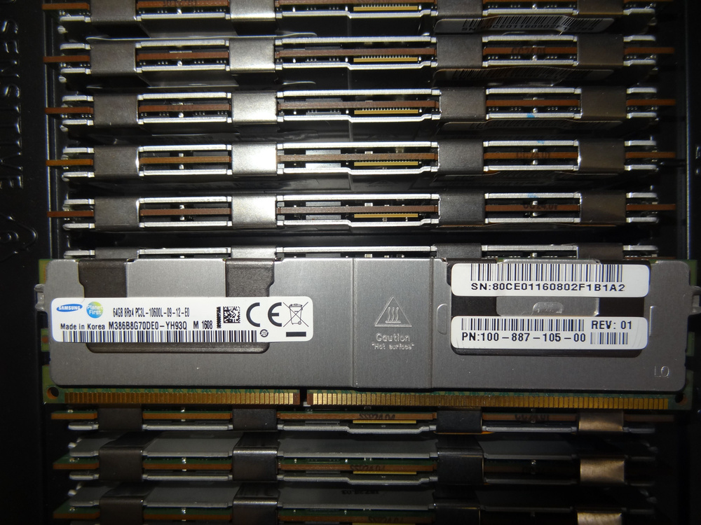 OEM Оперативная память Серверная память DDR3 64GB 1333Mhz ECC REG 8Rx4 PC3L-10600L 1.35v M386B8G70DE0-YH93Q #1
