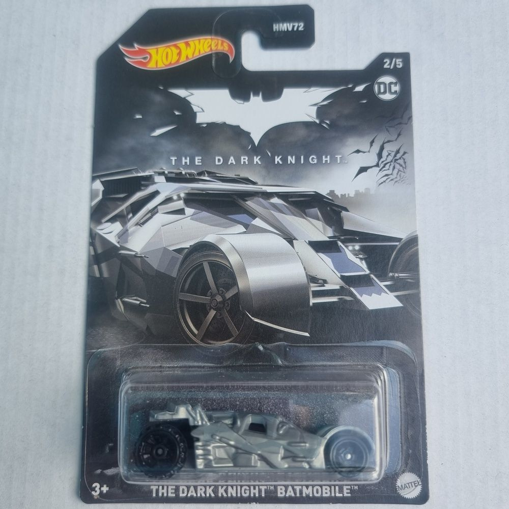 Машинка игрушечная/коллекционная The Dark Knight Batmobile в масштабе 1:64  #1