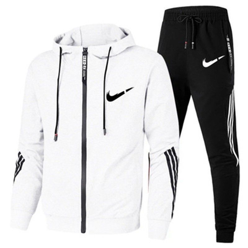 Костюм спортивный Nike #1