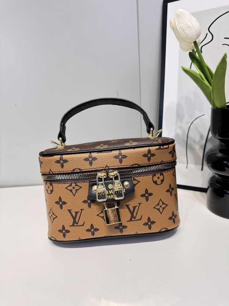 Louis Vuitton Саквояж #1