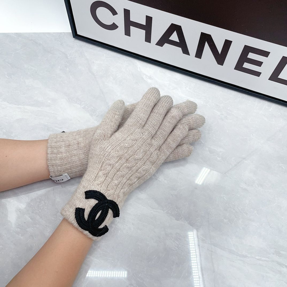 Перчатки Chanel #1