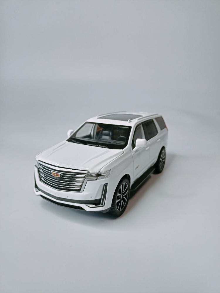 Коллекционная машинка игрушка металлическая Cadillac Escalade масштаб 1/24 белый  #1