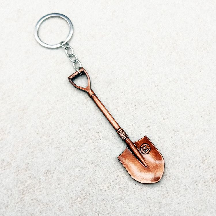 Брелок для ключей / Брелок для сумки инструменты Лопата/подарок  #1