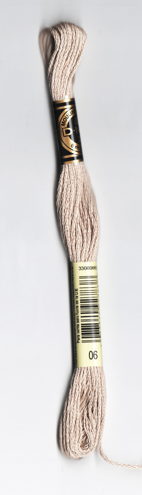 Мулине DMC (Франция), артикул 117, 100% хлопок, цвет 06 Серо-бежевый, 1шт (пасма).  #1