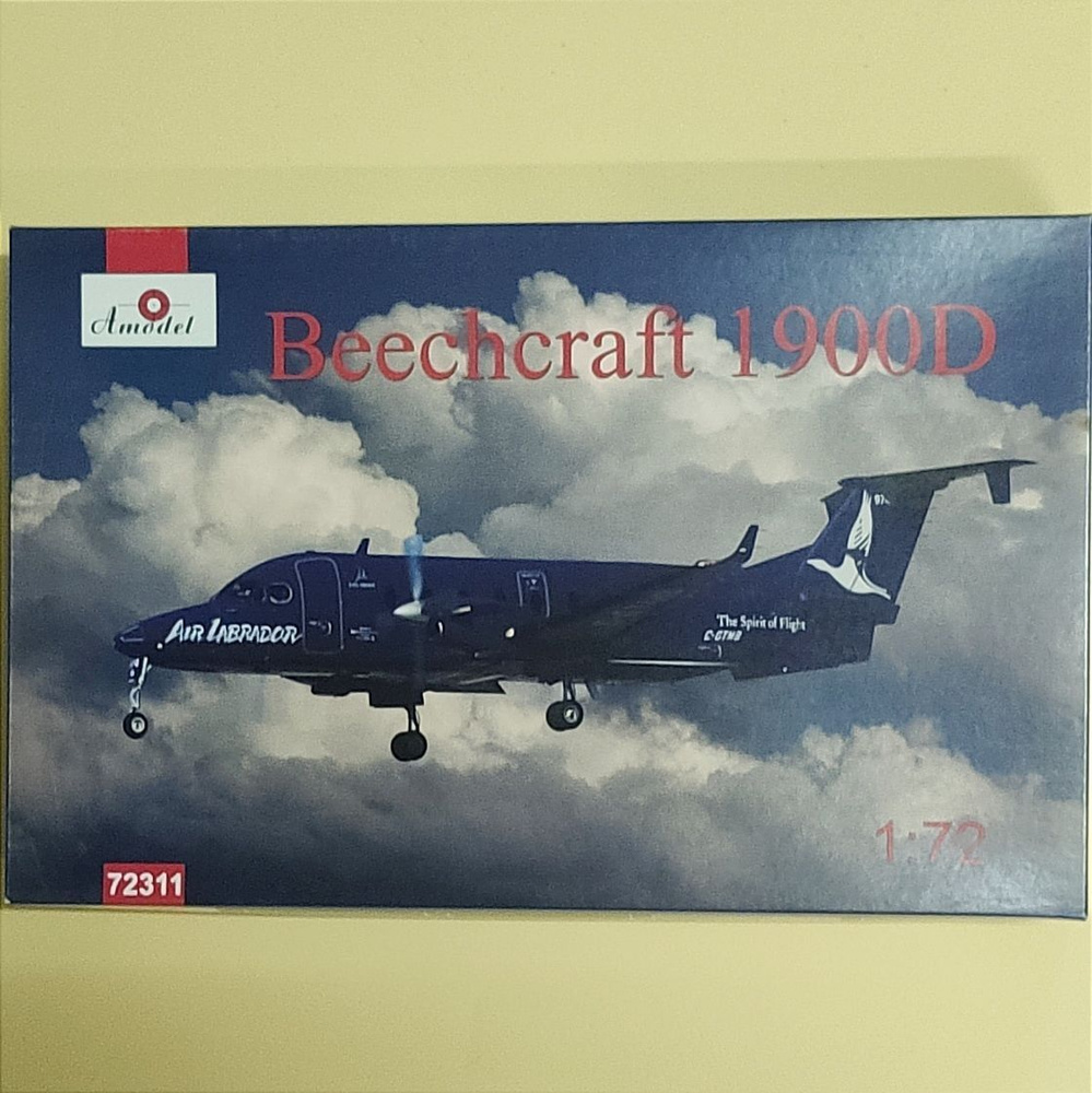 Сборная модель пассажирский самолет Beechcraft 1900D Авиакомпания AIR LABRADOR, Amodel AM 72311, 1/72 #1