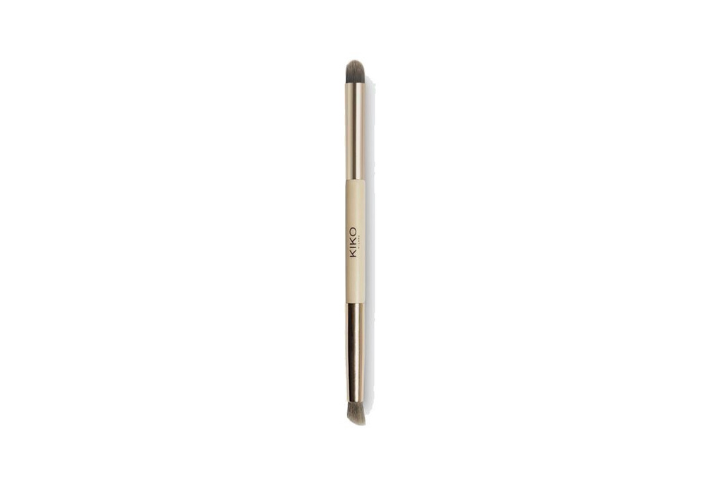 Двусторонняя кисть для нанесения теней и подводок / KIKO MILANO, GREEN ME DOUBLE EYE BRUSH / 1мл  #1