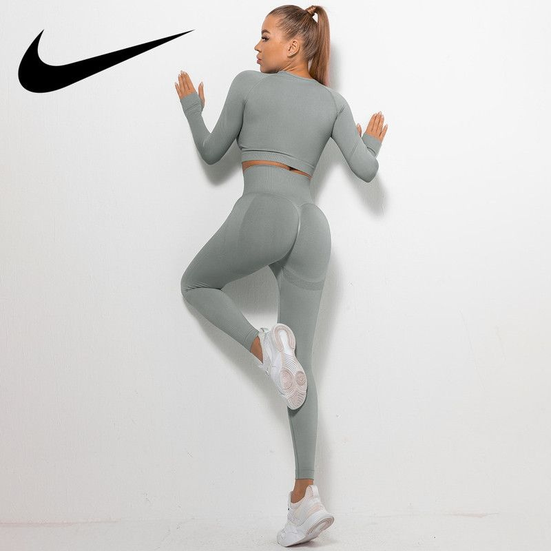 Костюм спортивный Nike #1