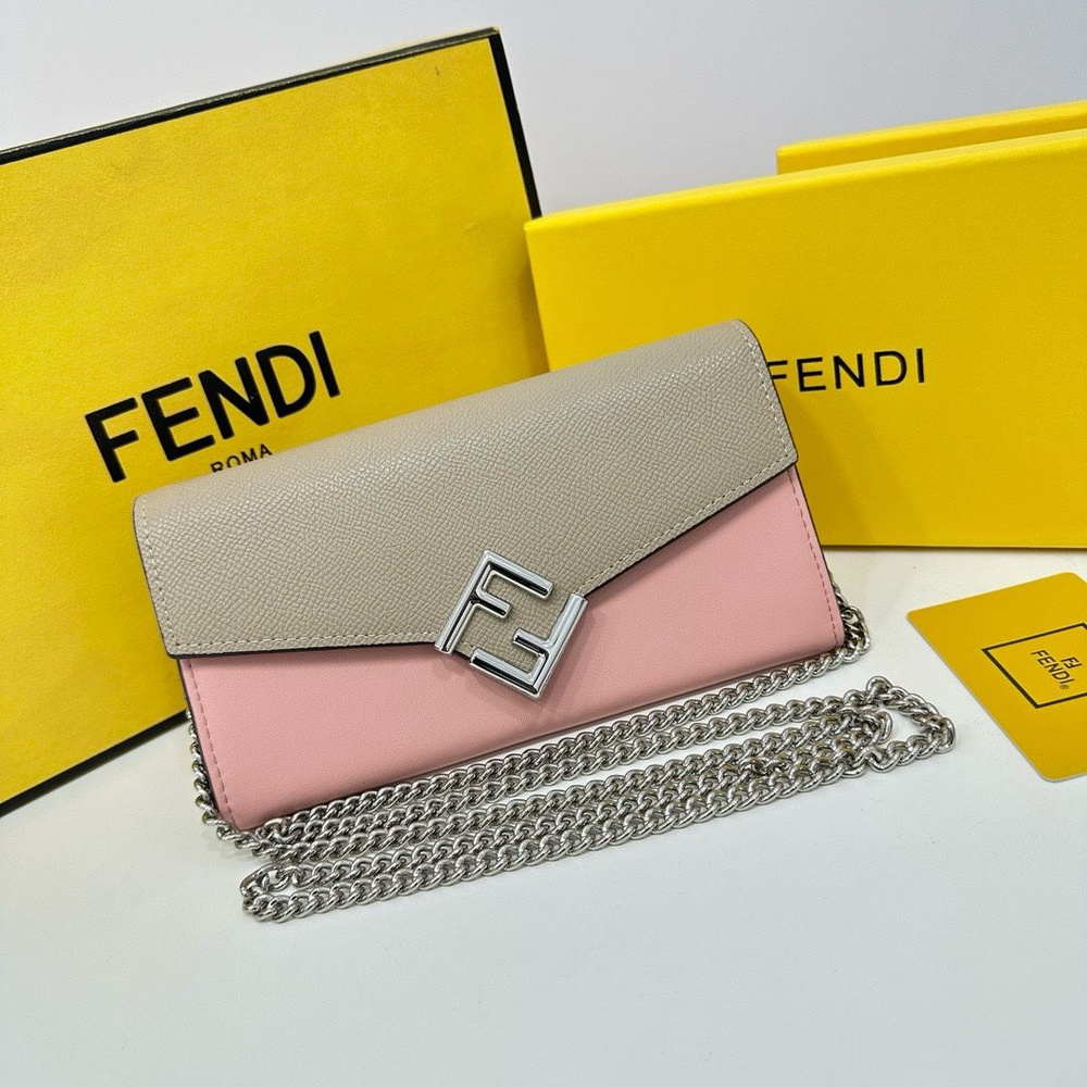 Fendi Сумка на плечо #1