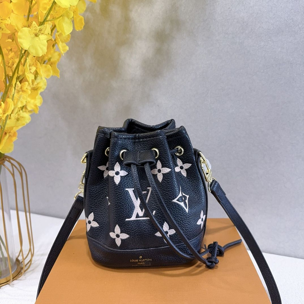 Louis Vuitton Саквояж #1