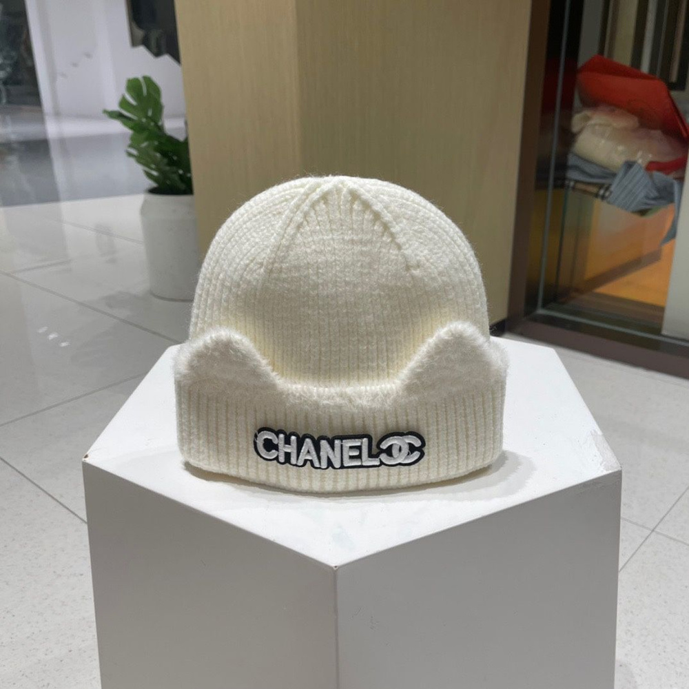 Шапка Chanel Шапка #1