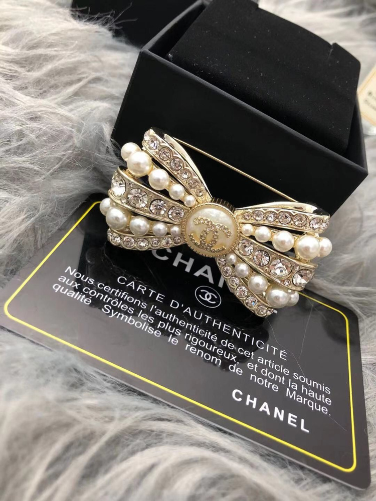 Chanel Брошь #1