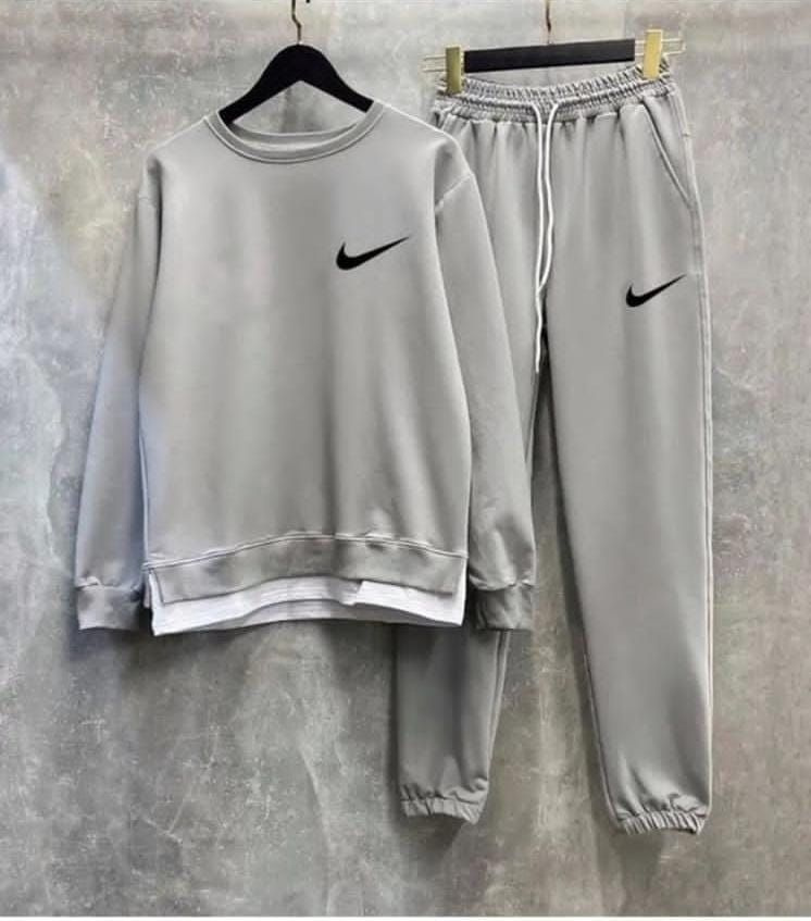 Костюм спортивный Nike #1