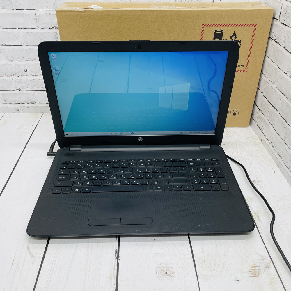 HP 15-af000ur, AMD E1-6015, Radeon R2 Ноутбук 15.6", RAM 4 ГБ, SSD, Windows Pro, Русская раскладка  #1