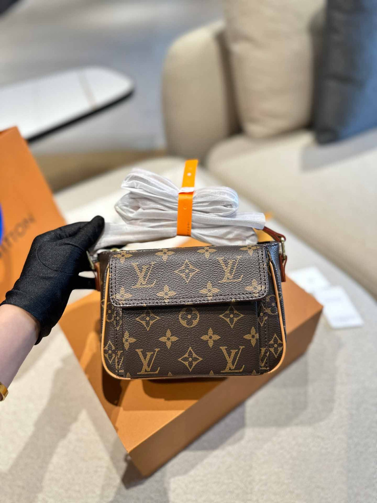 Louis Vuitton Сумка на плечо #1