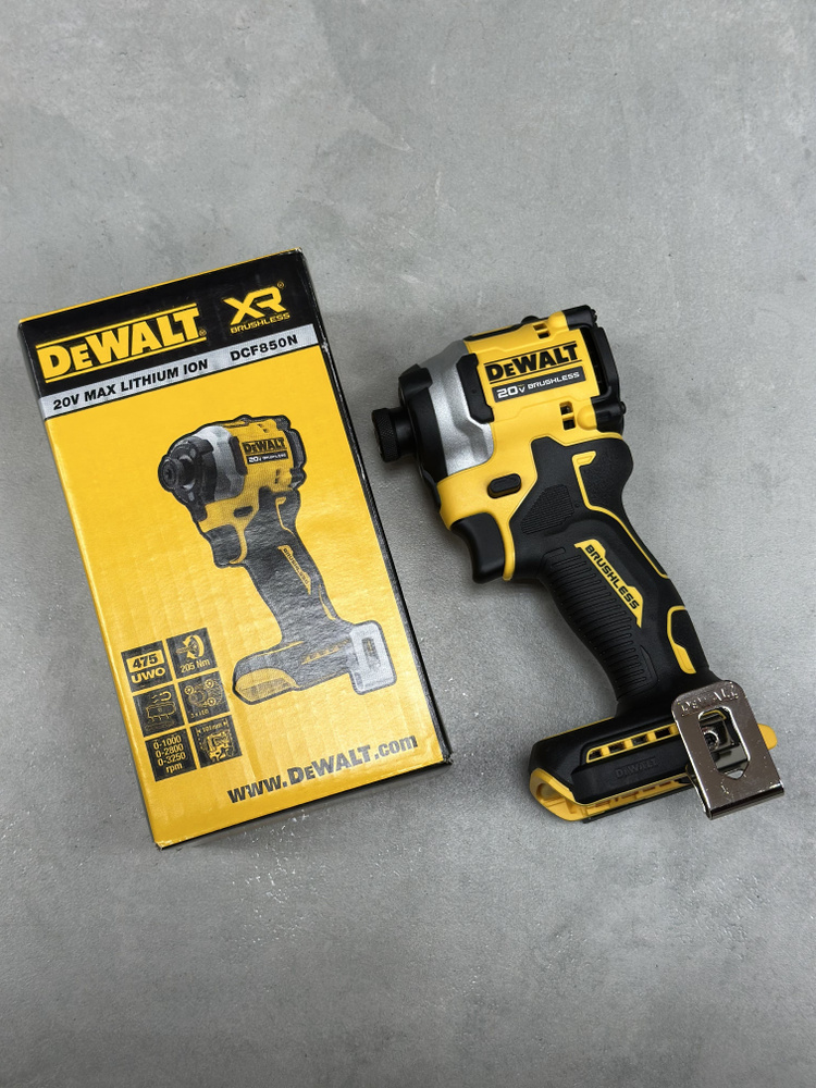 Аккумуляторный винтоверт DeWALT DCF850N #1