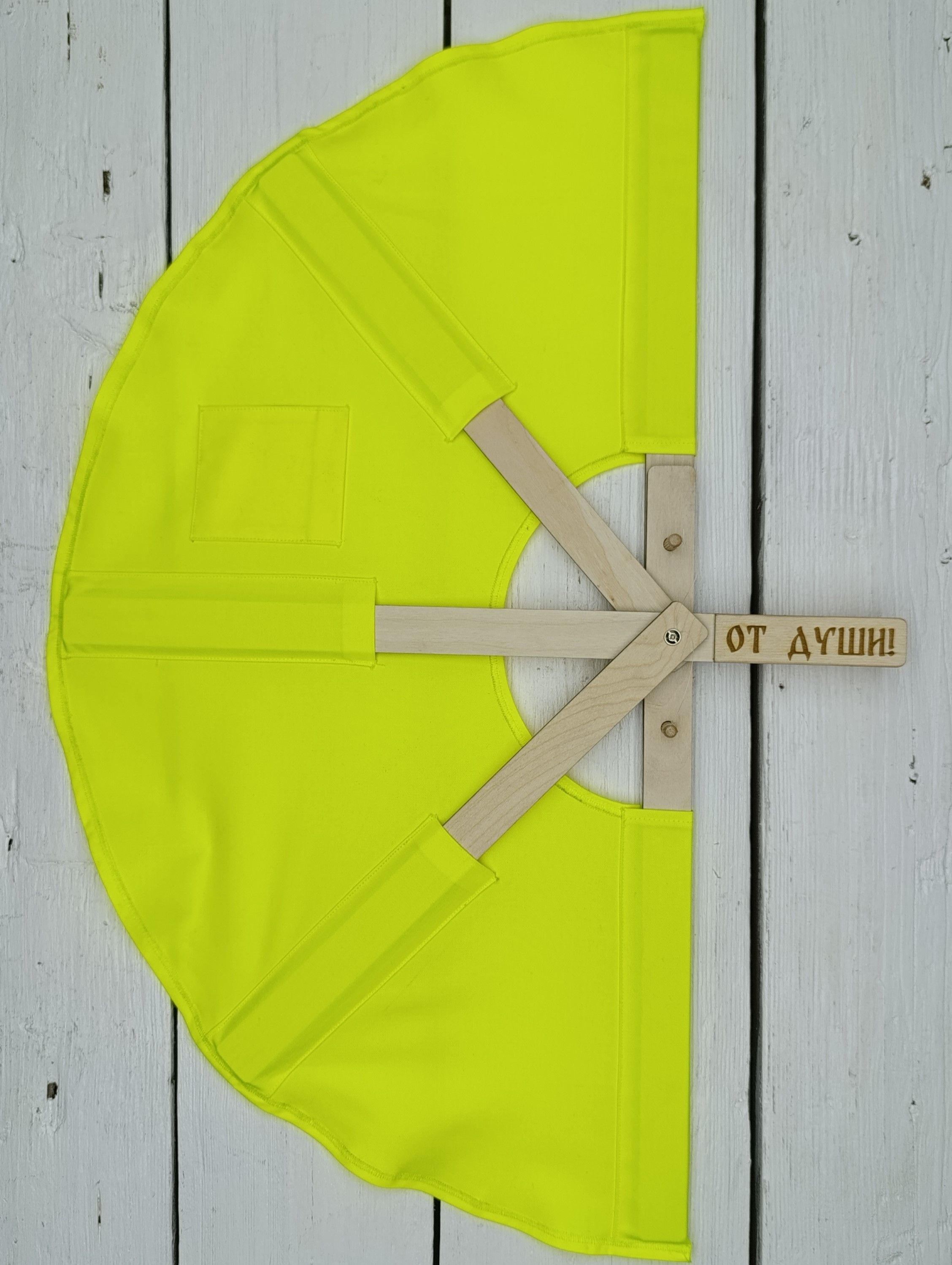 Веер,опахалодлябаньисаунсручкой75х51см.