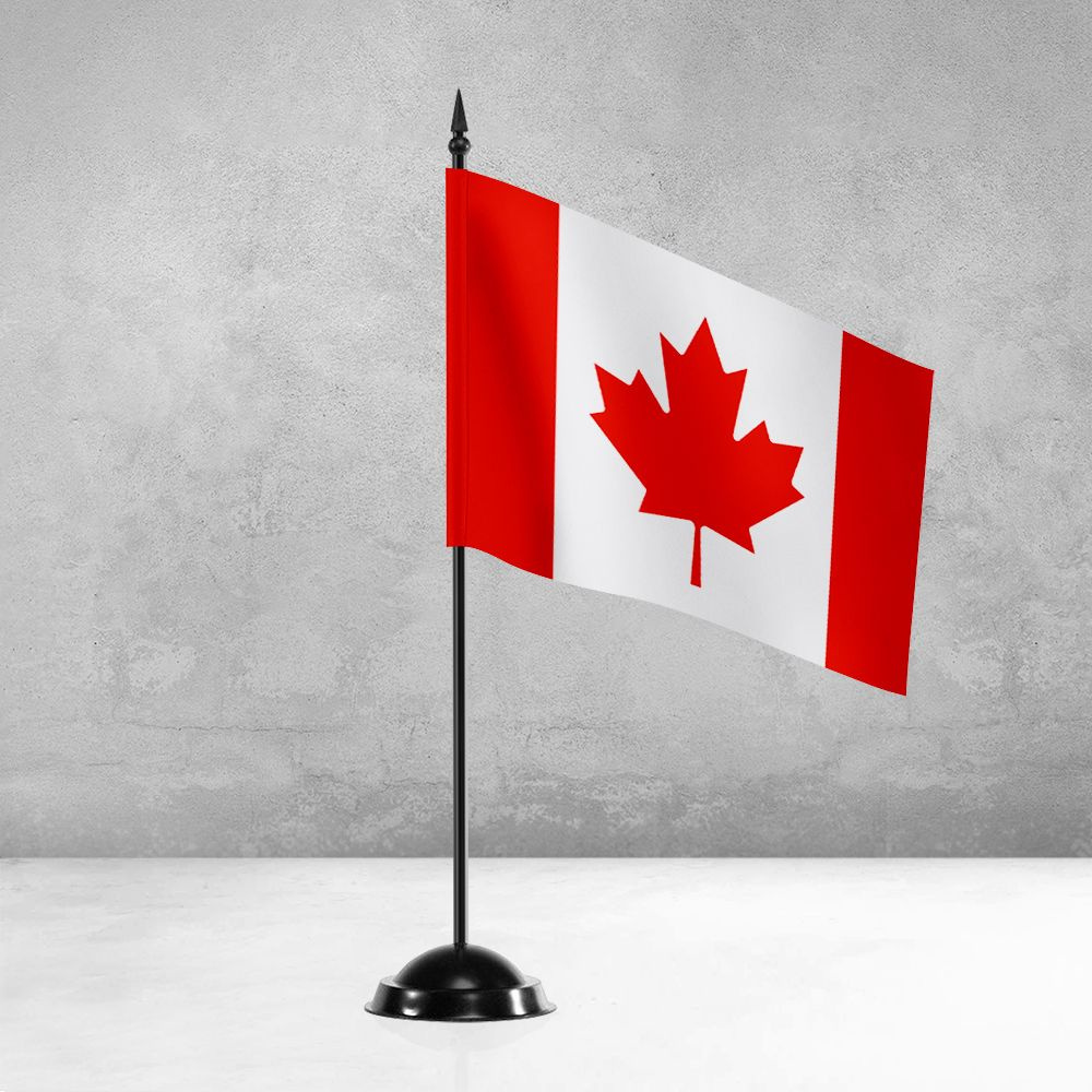 Настольный флаг Канады на пластиковой черной подставке  #1