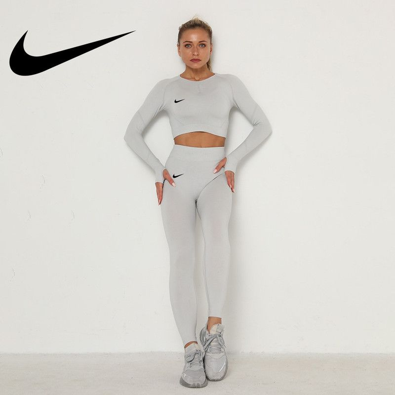 Костюм спортивный Nike #1