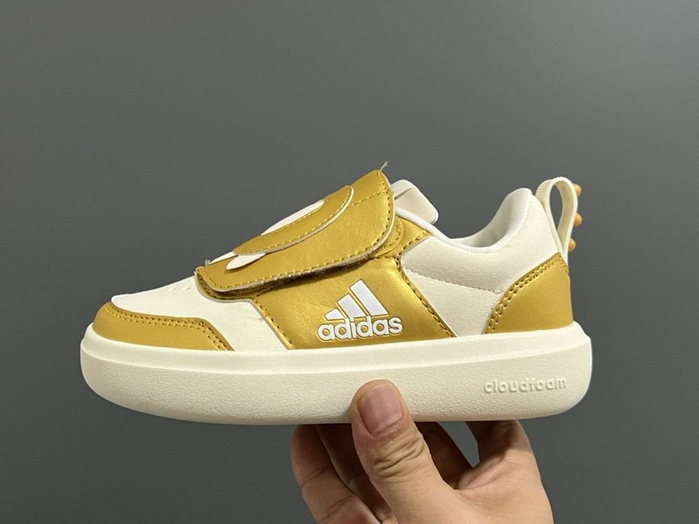 Кроссовки adidas #1