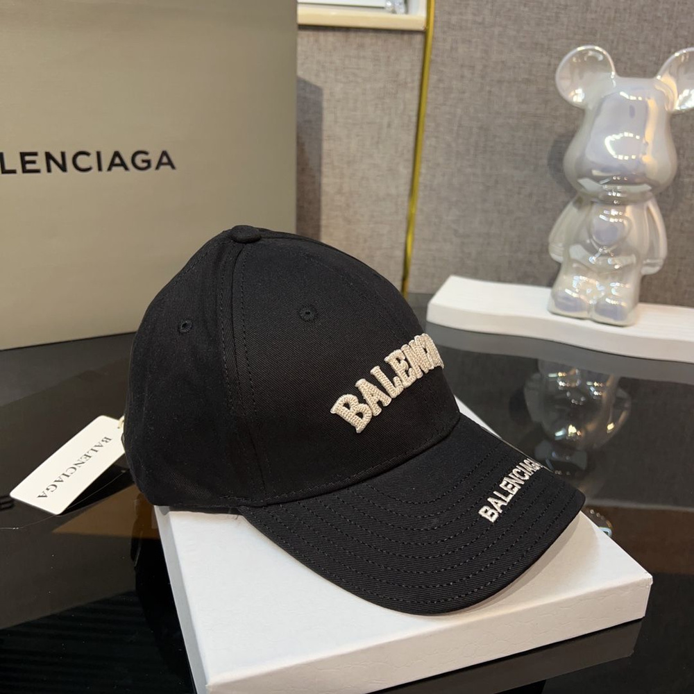 Бейсболка BALENCIAGA Одежда #1