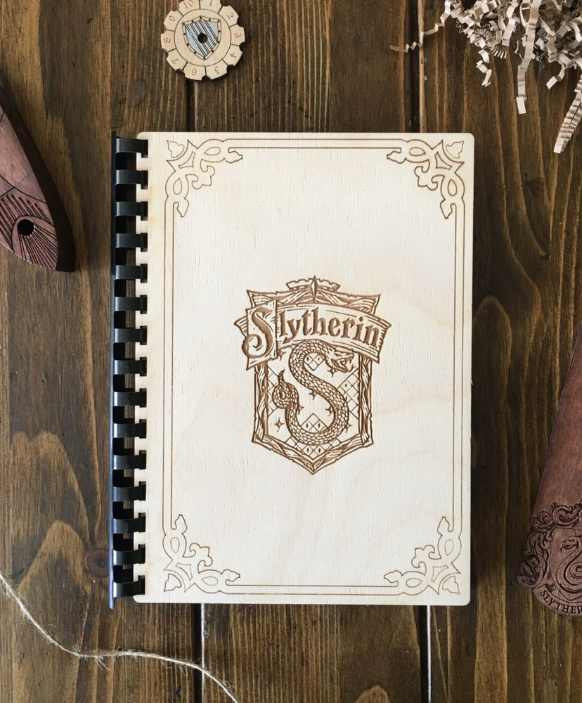 Деревянный блокнот "Гарри Поттер Слизерин" / Slytherin #1