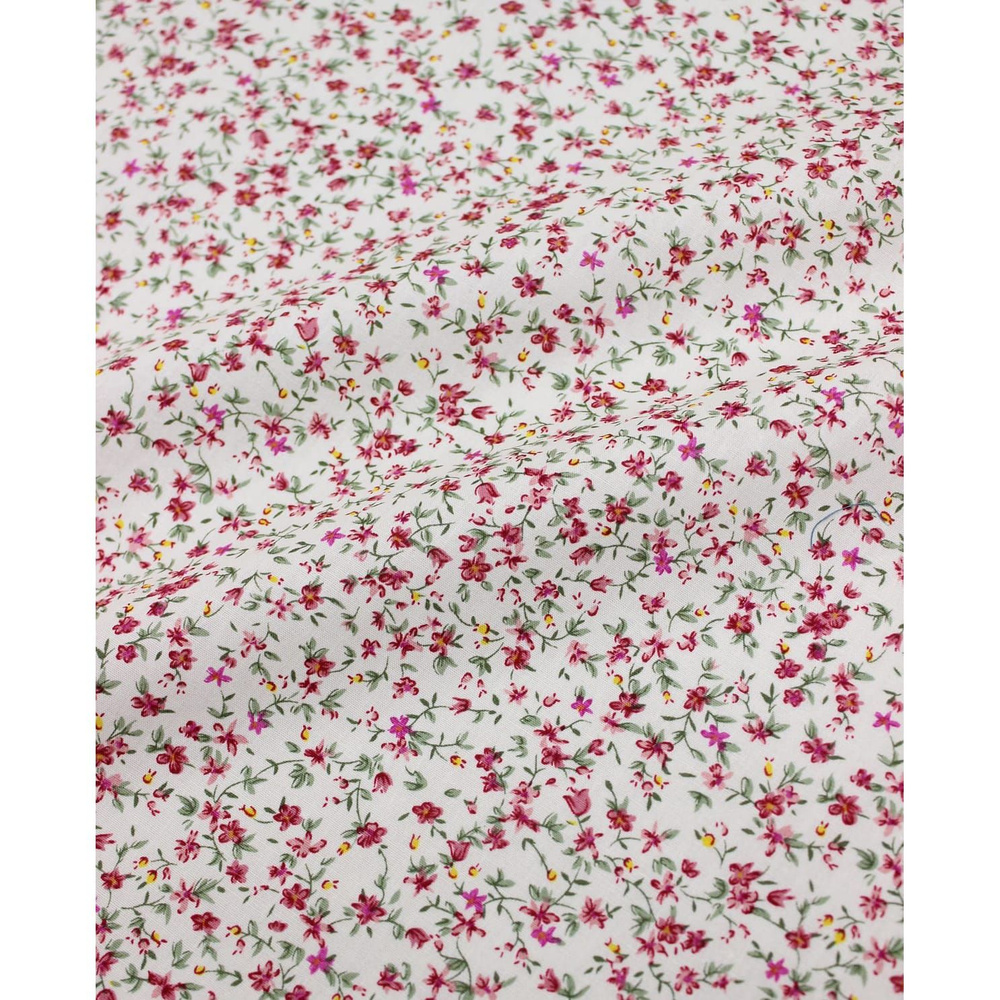 Ткань для шитья(1,5 м) Импорт. хлопок "Цветочное вдохновение (малиновые цветы на молочном)", ш.1.45м, #1