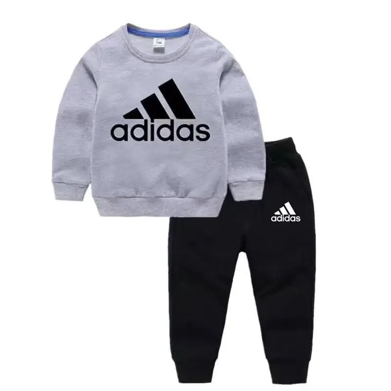 Костюм спортивный adidas #1