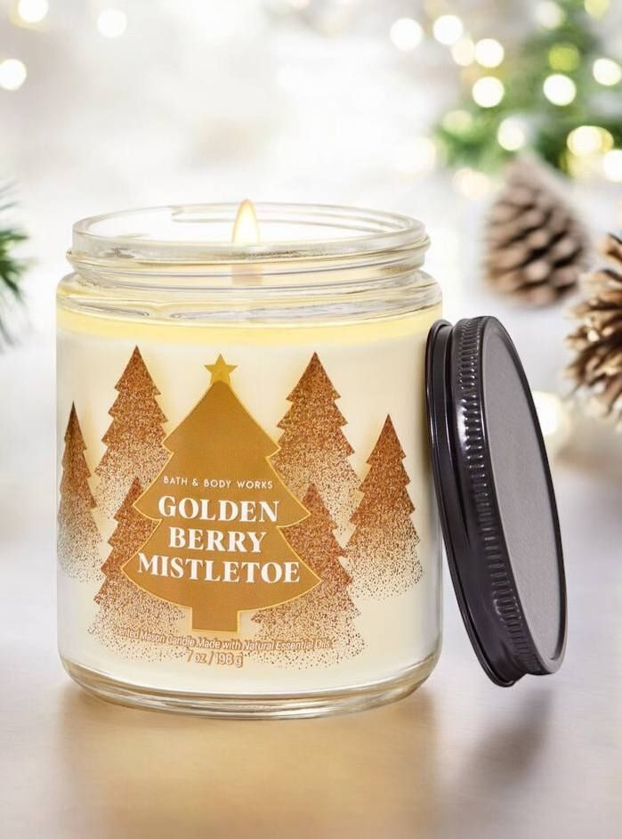 Свеча парфбмированная Bath & Body Works Golden Berry Mistletoe Candle #1