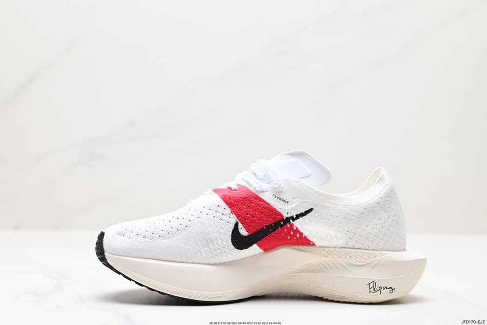 Кроссовки Nike #1