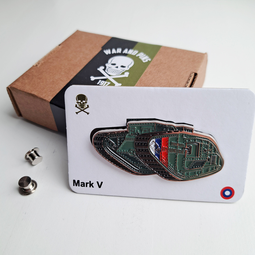 War and Pins / Значок "Танк Mark V" #1