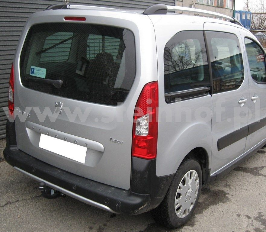 Фаркоп на Citroen Berlingo II LWB L2 2008-2019, Peugeot Partner II LWB L2 2008-2019 без снятия и подрезки #1