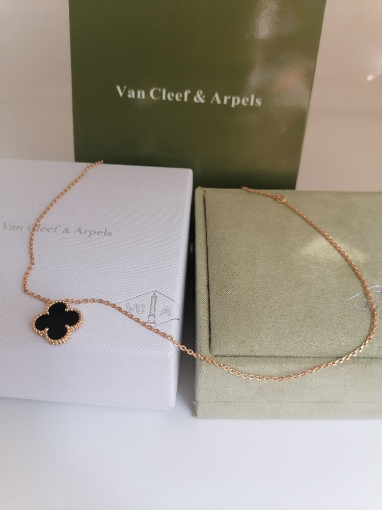 Цепочка с кулоном в образе Van Cleef & Arpels мотив Alhambra клевер с ониксом под розовое золото в фирменной #1