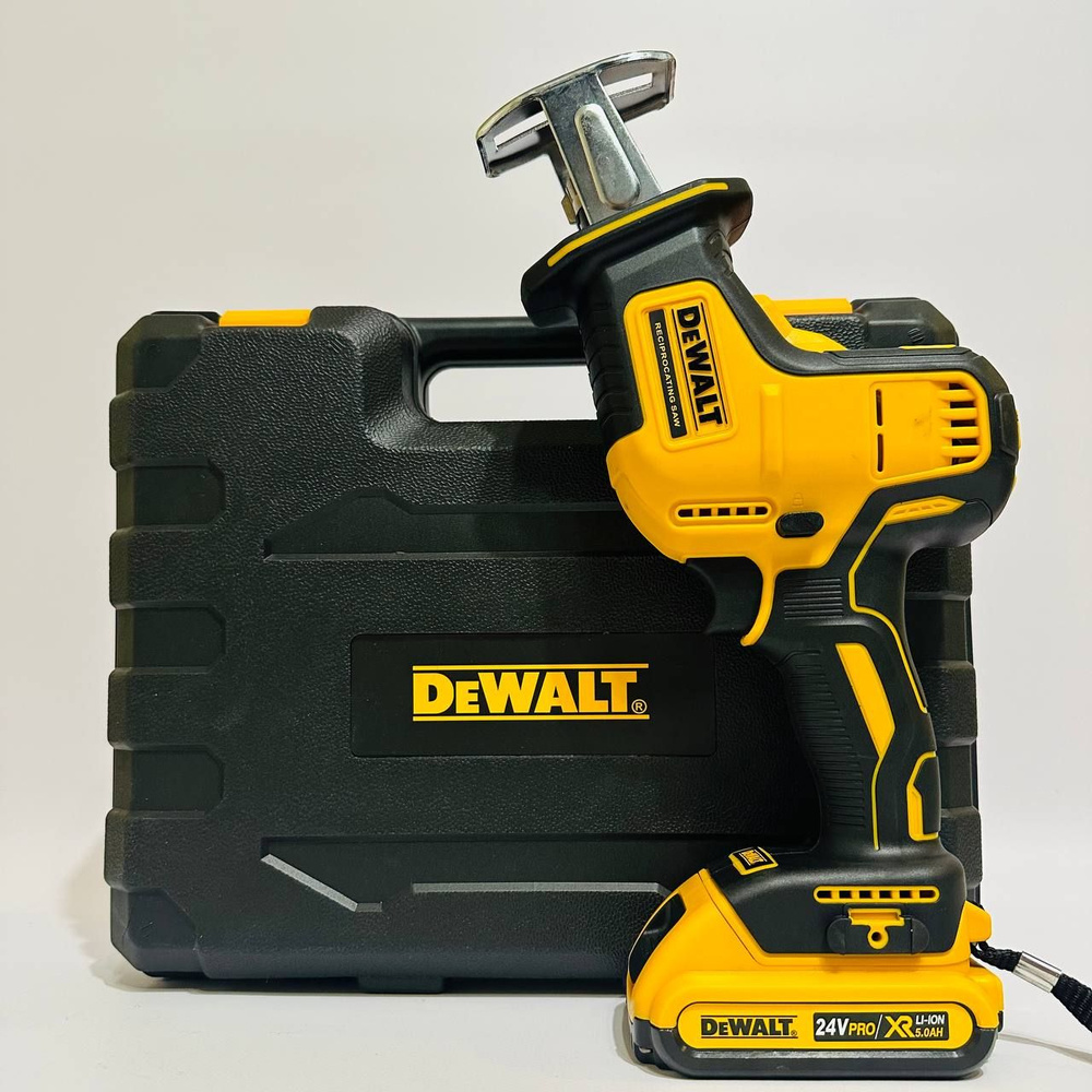 Сабельная пила DeWalt аккумуляторная 24v маленькая #1