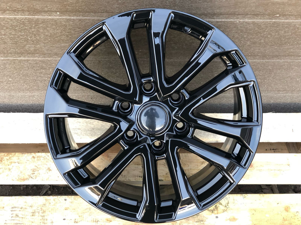 Carwel  Колесный диск Литой 18x7.5" PCD6х139.7 ET36 D100.1 #1