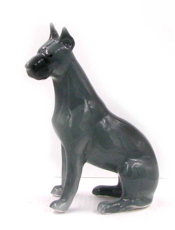 Дог сидит (серый) Фарфоровая статуэтка собаки #1